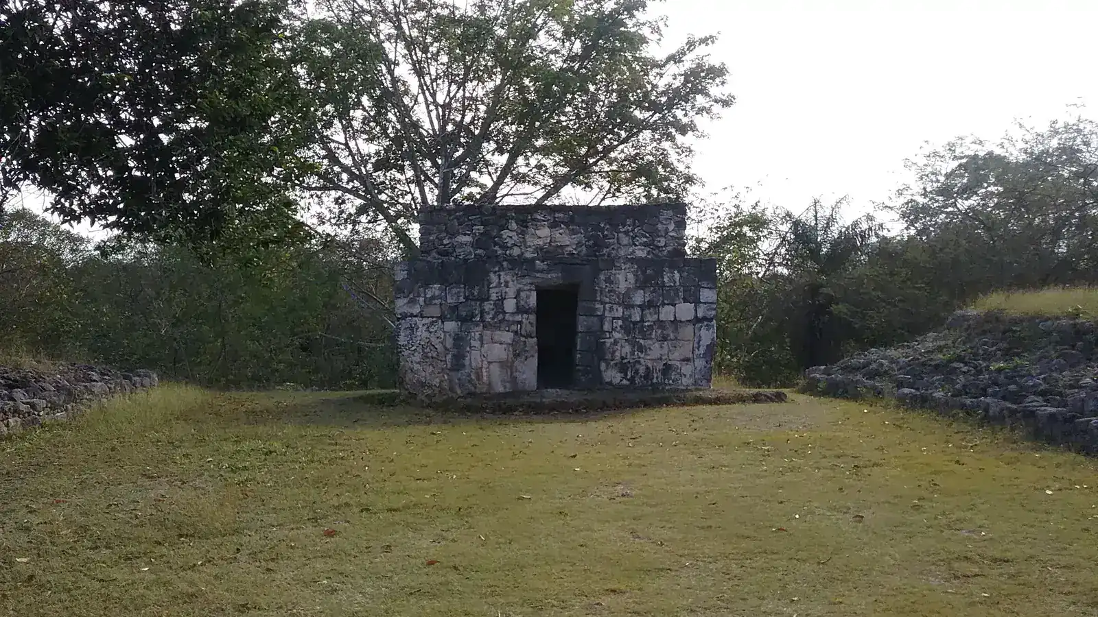 Detalle de arquitectura maya en Ek Balam