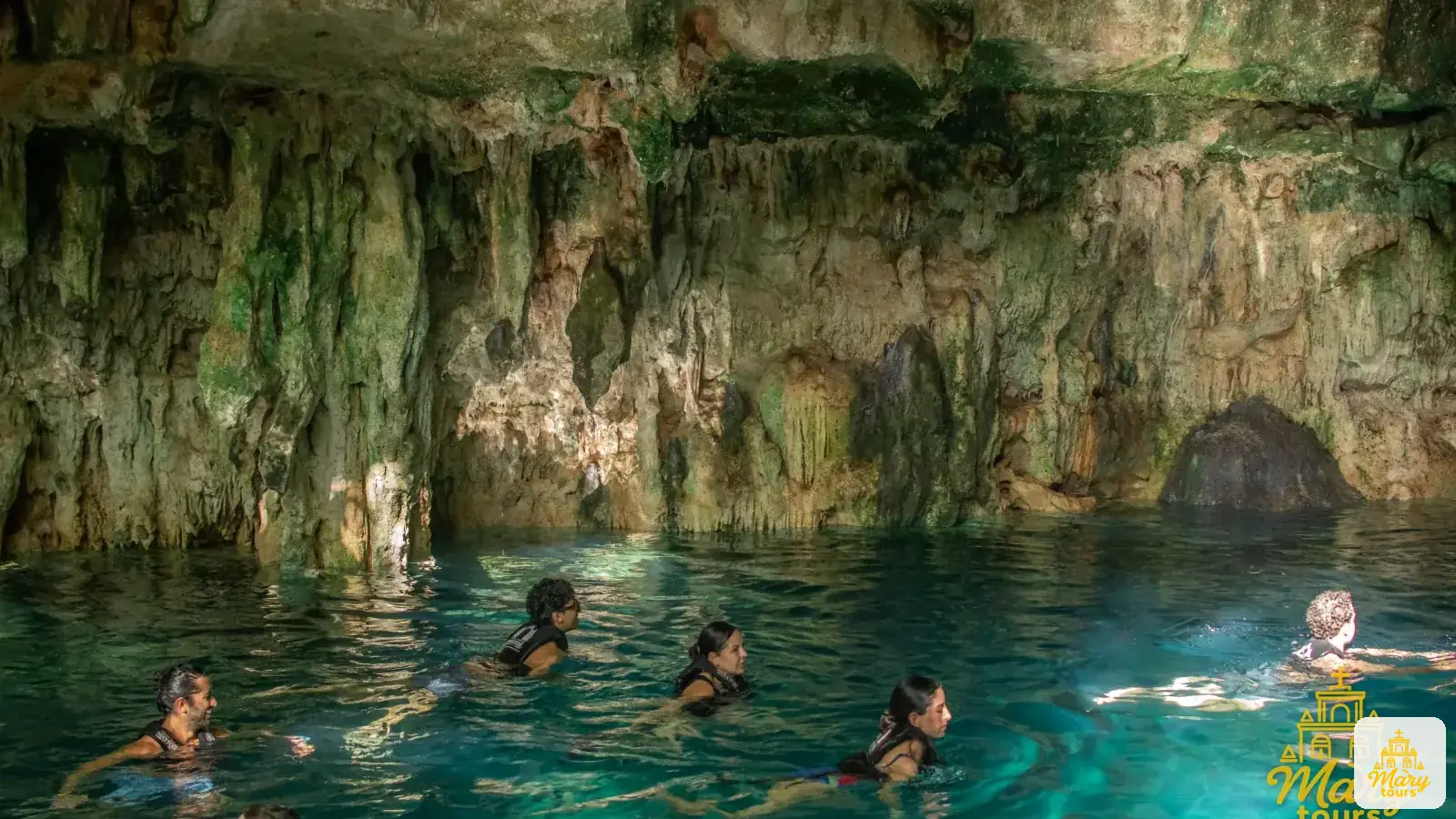 Mary Tours illustrative image for the guide "The Casa Tortuga cenotes: four cenotes on one walk"
