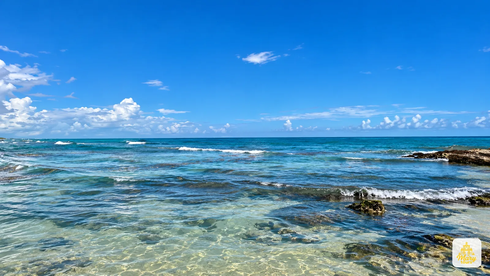 Yucatán coast and sea viewed from shore